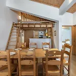 Apartment Les Du Val Claret By Explorhome *