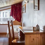 Les Du Val Claret By Explorhome Apartment