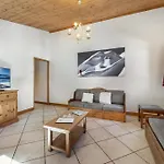 Les Du Val Claret By Explorhome *