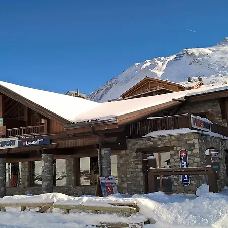 Apartment Les Du Val Claret By Explorhome